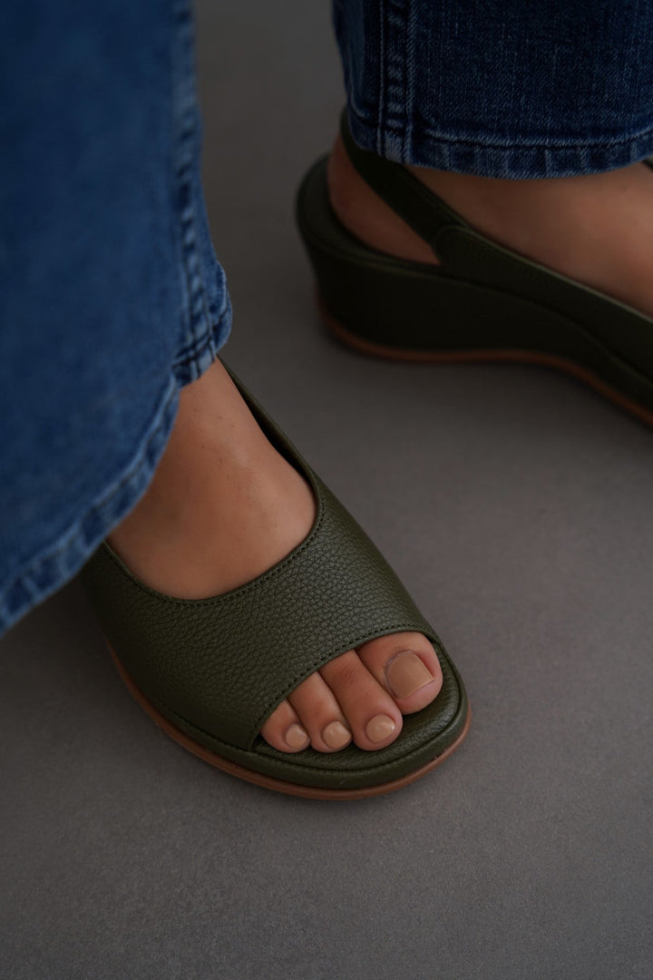 GREEN LAGUNA MAMA SANDALS