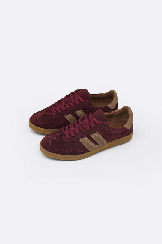 MAROON SUEDE ESSENTIAL SNEAKERS