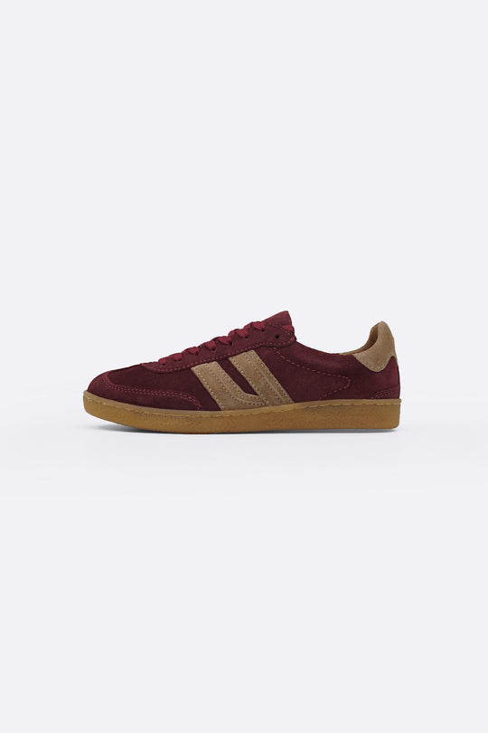 MAROON SUEDE ESSENTIAL SNEAKERS
