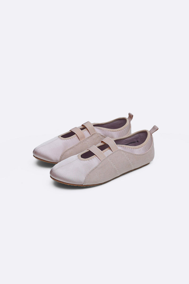 PINK SATIN SNEAKERINA