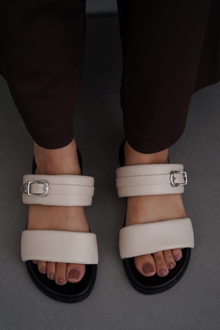 CREAM SOFT PALM DRIFT SLIDES