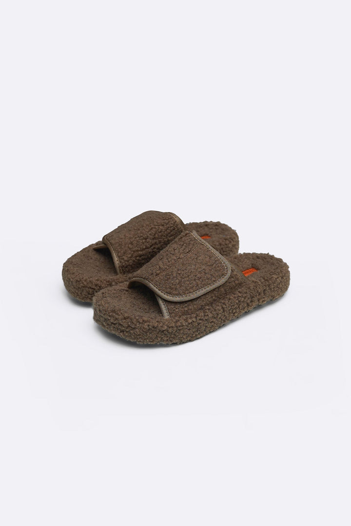 KHAKI TEDDY FUR SLIDES