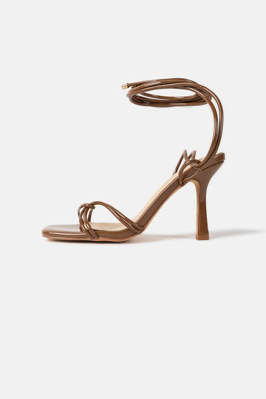 GOING-OUT STRAPPY HEELS