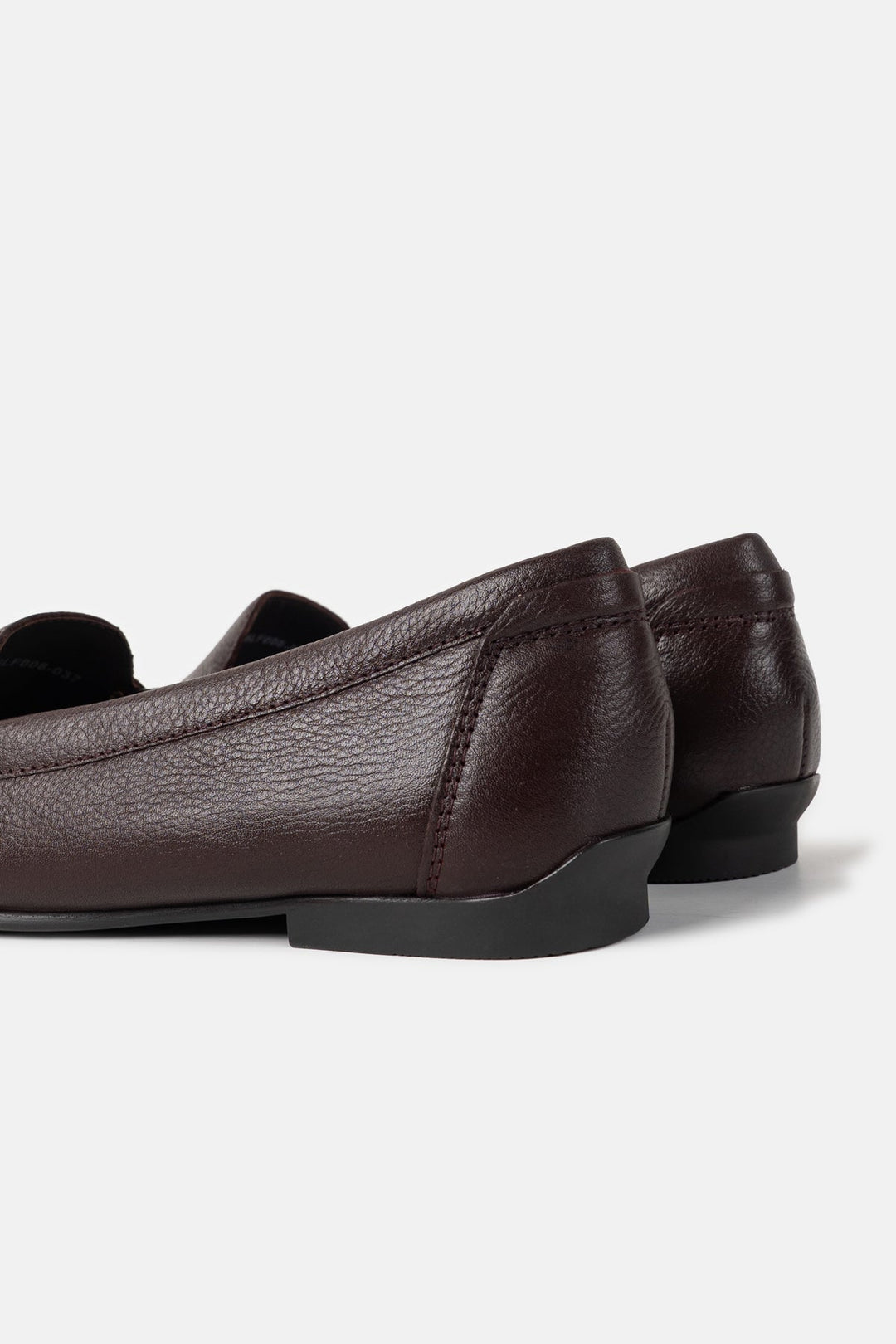 COMFY LEATHER LOAFERS