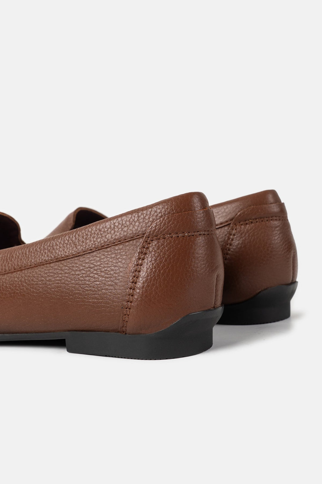 COMFY LEATHER LOAFERS