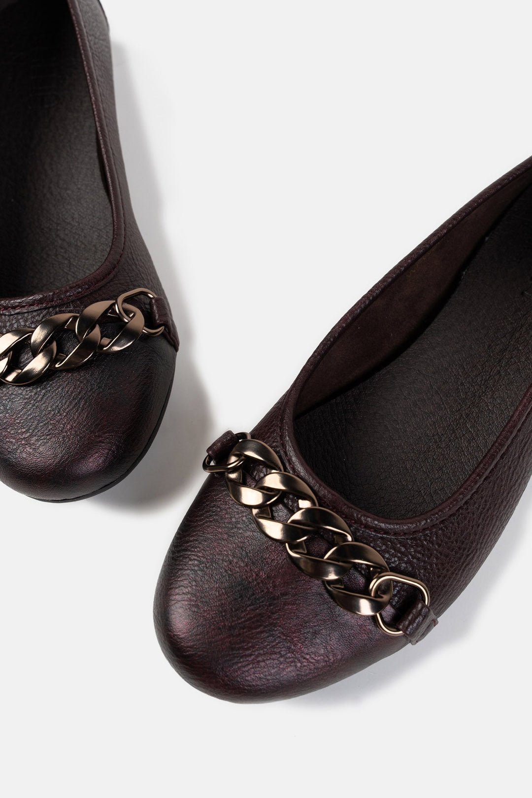 CHAIN PARTY PUMPS