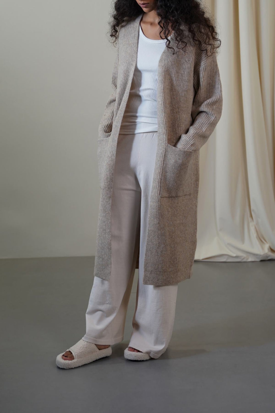 BEIGE VIENNA WOOLY CARDIGAN